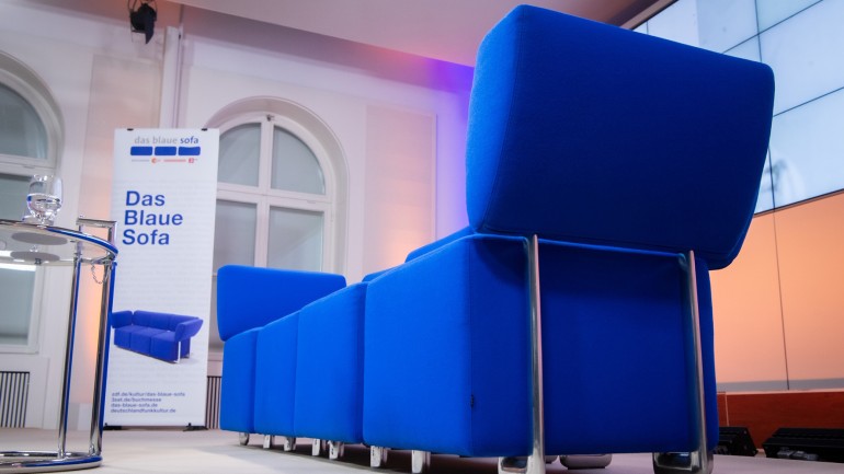 During the digital Frankfurt Book Fair 2020, the Blue Sofa welcomed more than 60 authors to Bertelsmann Unter den Linden in Berlin