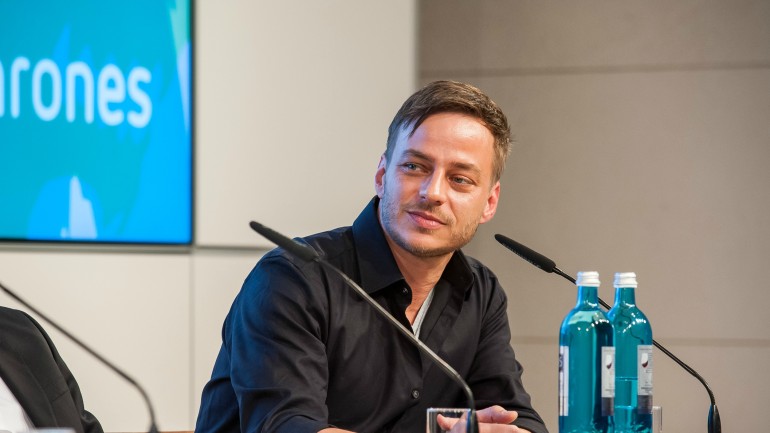 Tom Wlaschiha (Jaqen H&#39;ghar in the TV series &#34;Game of Thrones&#34;) read from “Ice and Fire” 