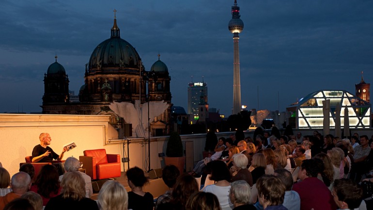 Rooftop reading at Unter den Linden 1 with author Max Bentow in 2011