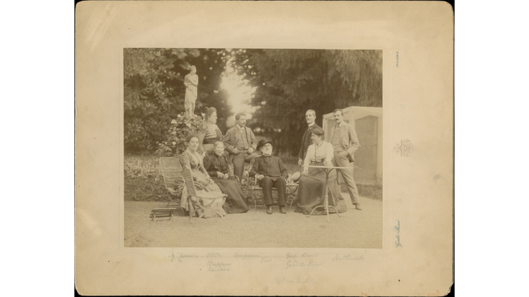 Garden of the villa in Sant&#39;Agata, (from left, seated) Maria Carrara Verdi, Barberina Strepponi, Giuseppe Verdi, Giuditta Ricordi, (from left, standing) Teresa Stolz, Umberto Campanari, Giulio Ricordi, Leopoldo Metlicovitz, late 19th century