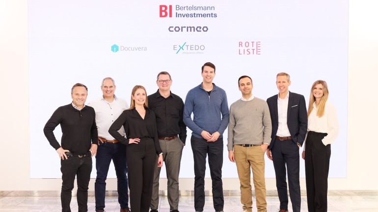 Peter Koop (CEO), Schei Dattner (CSO/CPO), Pia Danne (VP Finance), Martin Schmid (COO Information Management), Carsten Coesfeld (CEO Bertelsmann Investments), Deniz Pielsticker (CFO Bertelsmann Investments), Tobias Beer (COO Authoring &amp; Distribution) and Ina Glaser (VP Marketing).