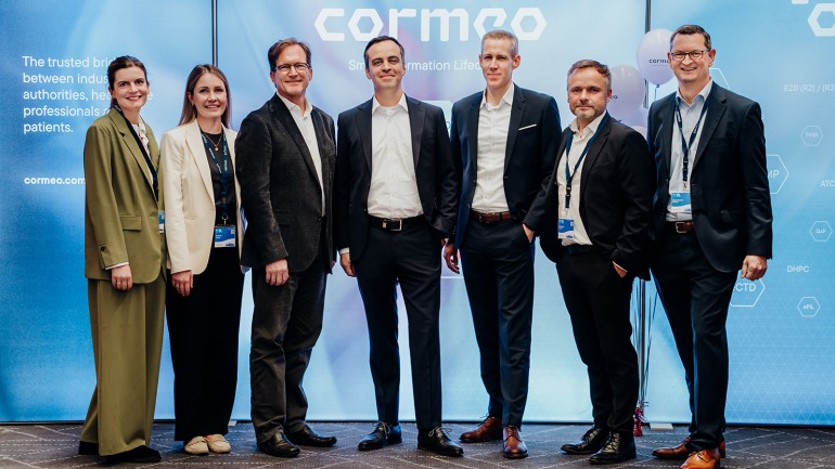 f.l.: Ina Glaser, VP Marketing cormeo, Pia Danne, VP Finance cormeo, Stephen Owens, CEO Docuvera, Deniz Pielsticker, CFO Bertelsmann Investments, Tobias Beer, COO cormeo &amp; Member of the Advisory Board Docuvera, Peter Koop, CEO cormeo und Martin Schmid, COO cormeo