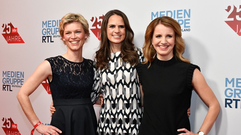 n-tv hosts Verena Fels, Sibylle Scharr and Sabrina Marggraf. © MG RTL D / Adamik