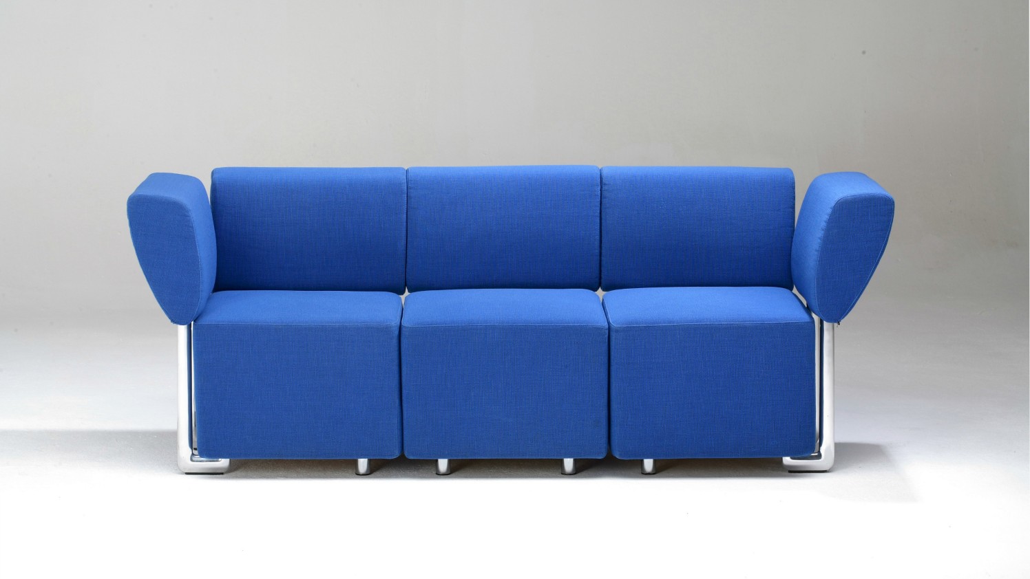 Das Blaue Sofa The Blue Sofa Bertelsmann Se Co Kgaa