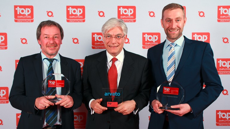 Delighted with the award: Siegfried Bloch, Arvato Systems, Gerd Bührig, HR Coordinator of Arvato, and Henrik Teipel, Arvato CRM Solutions (from left)