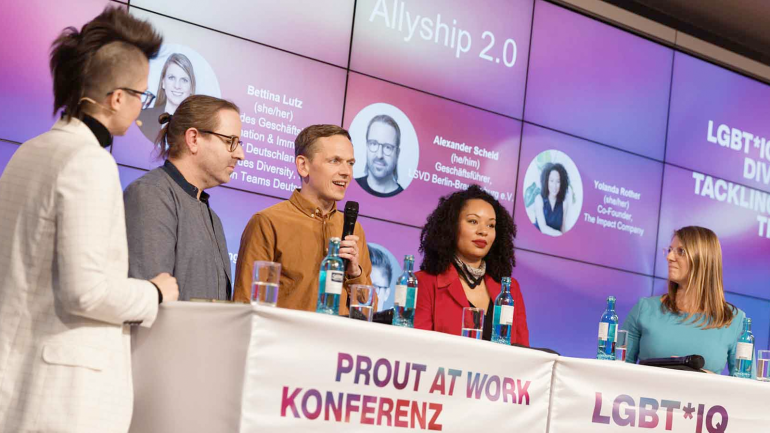 Panel discussion &#34;Allyship 2.0&#34; with Jo Labecka, Alexander Scheld, Ingo Betram, Yolanda Rother and Bettina Lutz (f. l.)